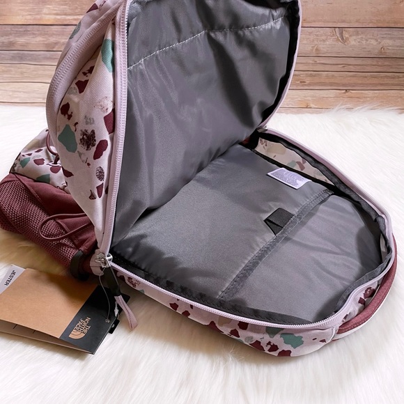 The North Face Women’s Jester 27 Liter Backpack - Picture 6 of 7